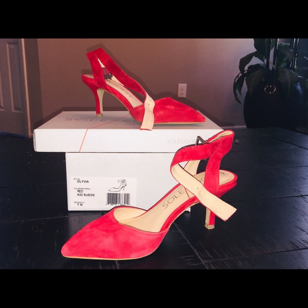 Sole Society Edelyn Tstrap pump, Black and Tango